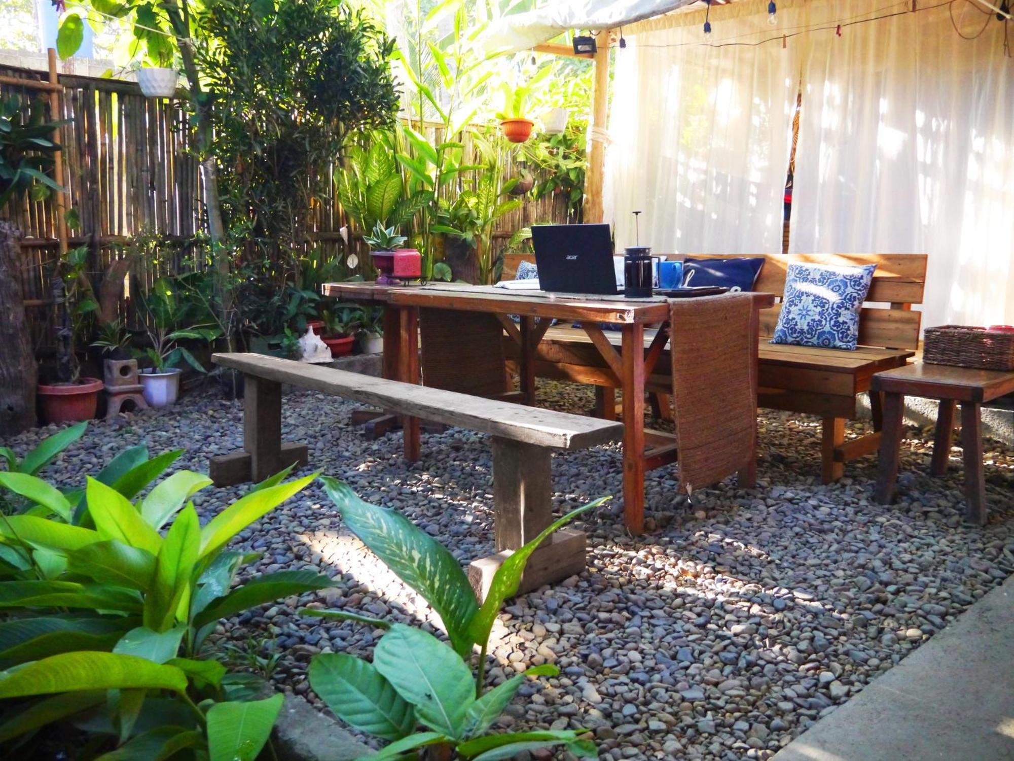 Lazy Juan Beach House Nacpan El Nido Exterior photo